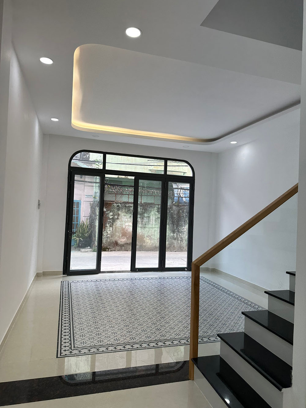 Tuyệt phẩm 3 lầu (5x14,5) thiết kế Cổ Điển,mới 100% hẻm ôtô vào tận nhà Nguyễn Thượng Hiền, B.Thạnh